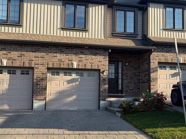 35 - 1030 OAKCROSSING GATE London Ontario, N6H 0H1 - 3 Bedrooms Condo For Sale