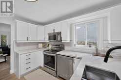1801 SEYMOUR CRESCENT | London Ontario | Slide Image Nine