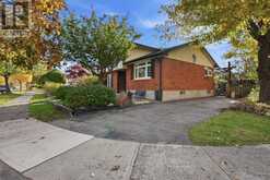 25 FINCH CRESCENT | London Ontario | Slide Image Three