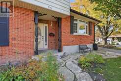 25 FINCH CRESCENT | London Ontario | Slide Image Four