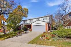 36 FOURWINDS ROAD | London Ontario | Slide Image Four