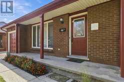 53 LYSANDA AVENUE | London Ontario | Slide Image Four