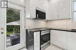 355 OAKLAND AVENUE | London Ontario | Slide Image Seventeen