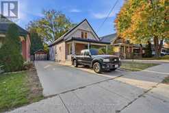 355 OAKLAND AVENUE | London Ontario | Slide Image Two
