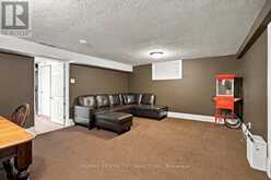 355 OAKLAND AVENUE | London Ontario | Slide Image Thirty-three