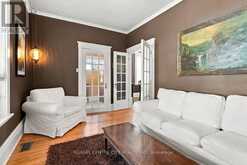 355 OAKLAND AVENUE | London Ontario | Slide Image Nine