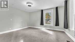 185 WEST PARK DRIVE W | Parkhill Ontario | Slide Image Three