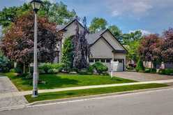 15 SILVER MAPLE Drive | Ancaster Ontario | Slide Image Eight