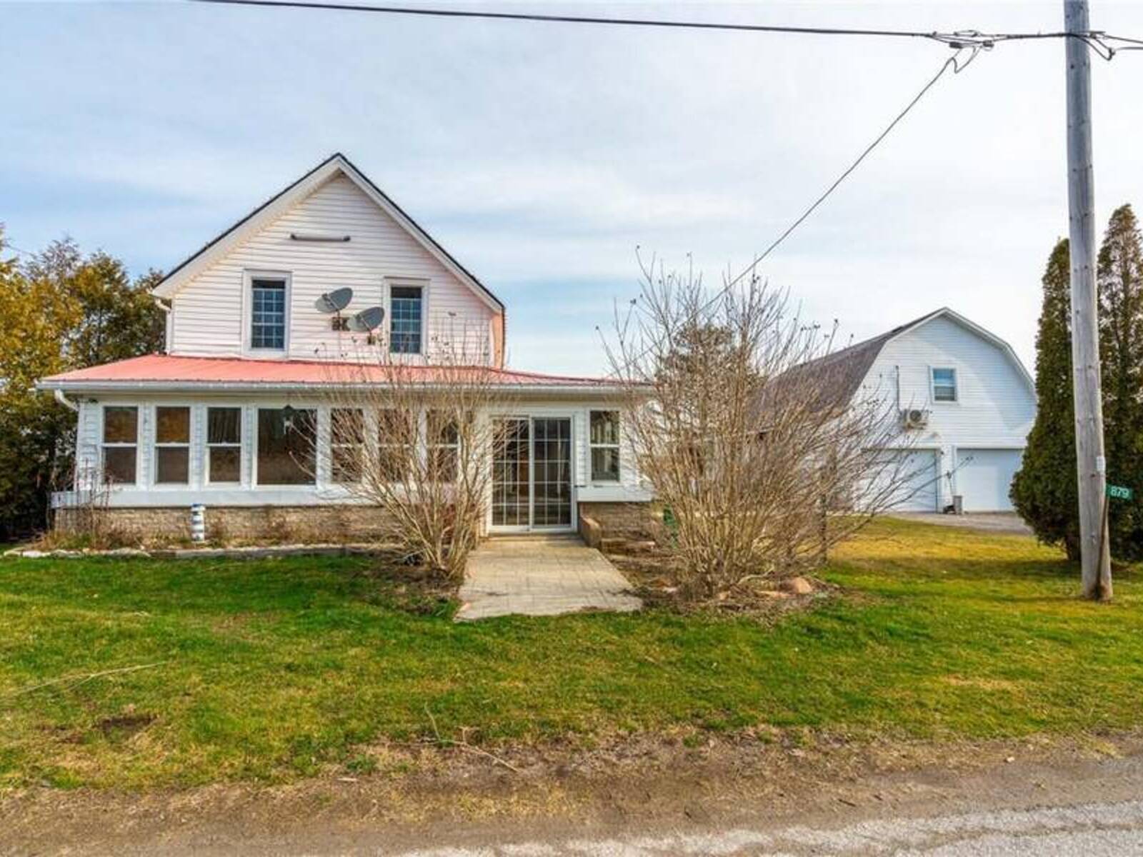 879 Port Maitland Road, Dunnville, Ontario N1A 2W6
