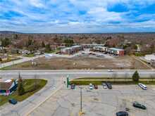 105 Highway 20 E | Fonthill Ontario | Slide Image Ten