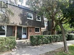 519 TIMBER Lane Burlington Ontario, L7L 2B1