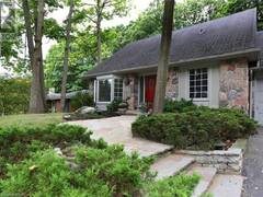 1928 FOUR SEASONS Drive Burlington Ontario, L7P 2Y1