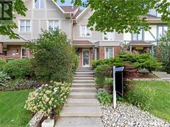 11 WATERFORD Crescent Stoney Creek Ontario, L8E 4Z8