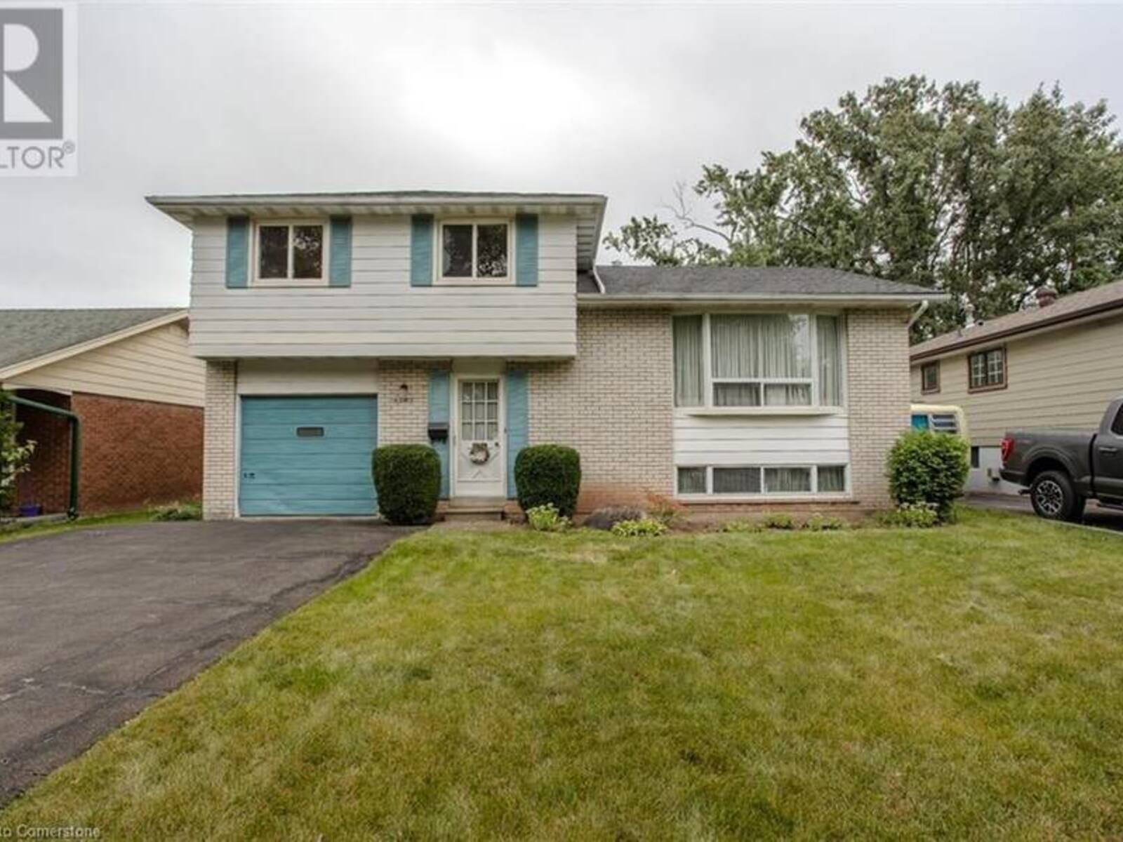 5436 WINDERMERE Drive, Burlington, Ontario L7L 3M5