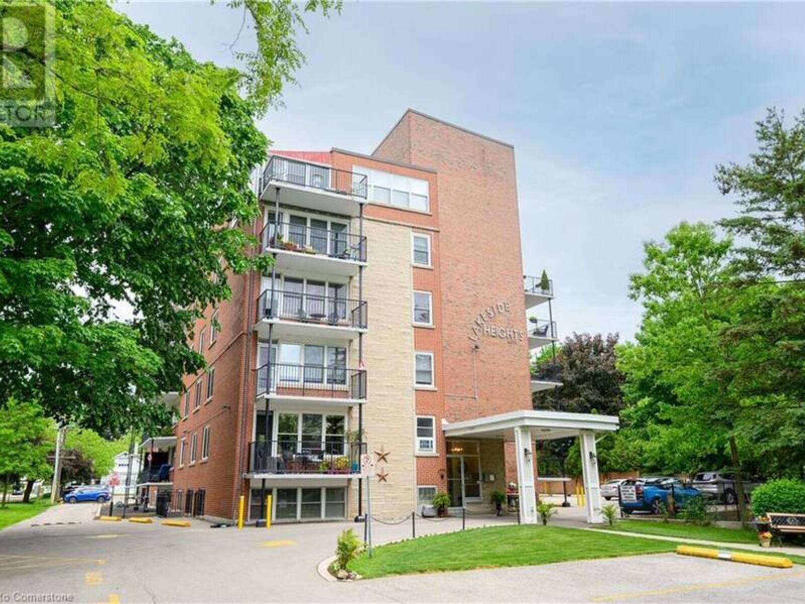 1377 LAKESHORE Road Unit# 207, Burlington, Ontario L7S 1B1