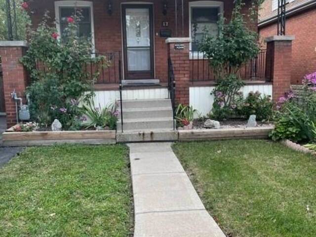 17 Park Row N Hamilton Ontario, L8H 4E3