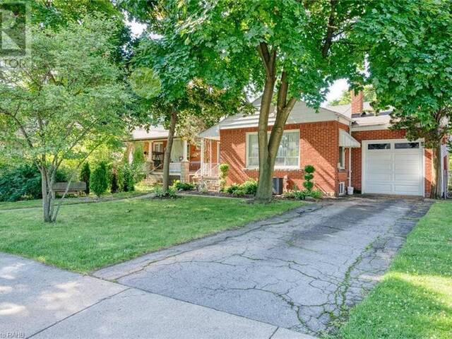 72 Mountain Park Avenue Hamilton Ontario, L9A 1A3