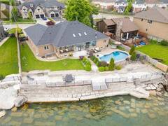 94 SEABREEZE Crescent Stoney Creek Ontario, L8E 3C9