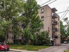 40 ROBINSON Street Unit# 307 Hamilton Ontario, L8P 1Y9