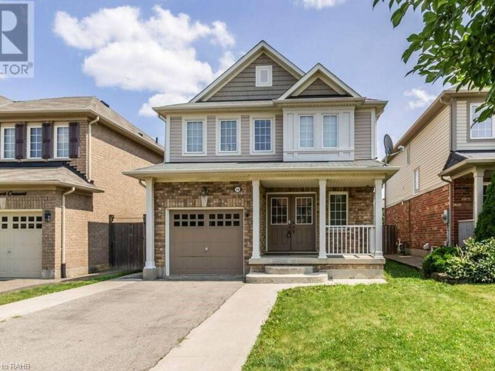 16 NEWPORT Crescent, Hamilton, Ontario L9A 0B3