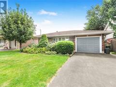 14 CALVERT Avenue Hamilton Ontario, L8G 2K4