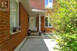 14 COOPERSHAWK Crescent | Hamilton Ontario | Slide Image Three