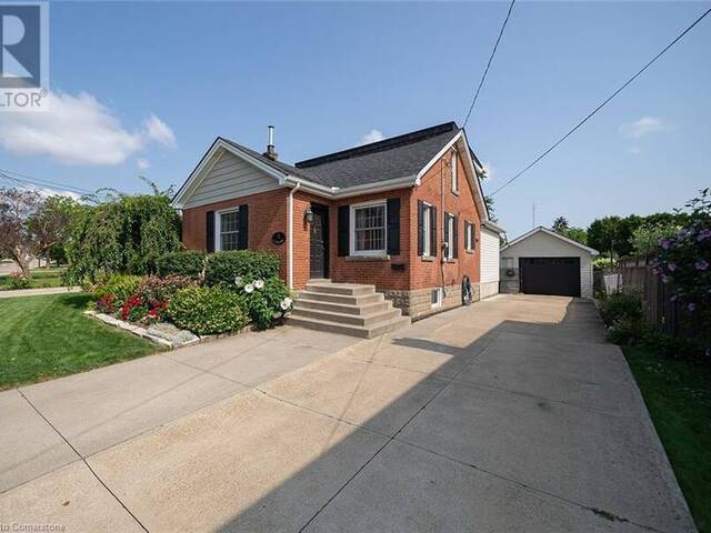 71 DUNKIRK Drive Hamilton Ontario, L8K 4W9