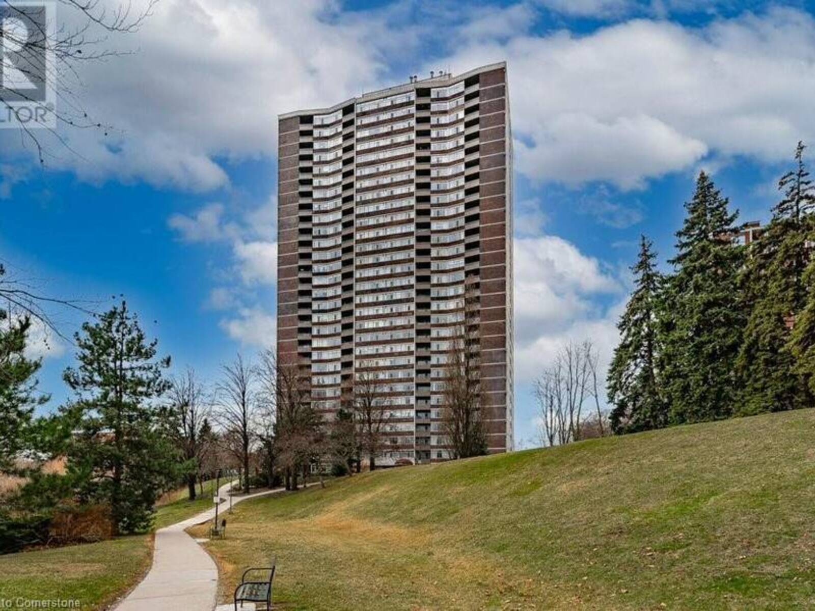 3100 KIRWIN Avenue Unit# 2102, Mississauga, Ontario L5A 3S6