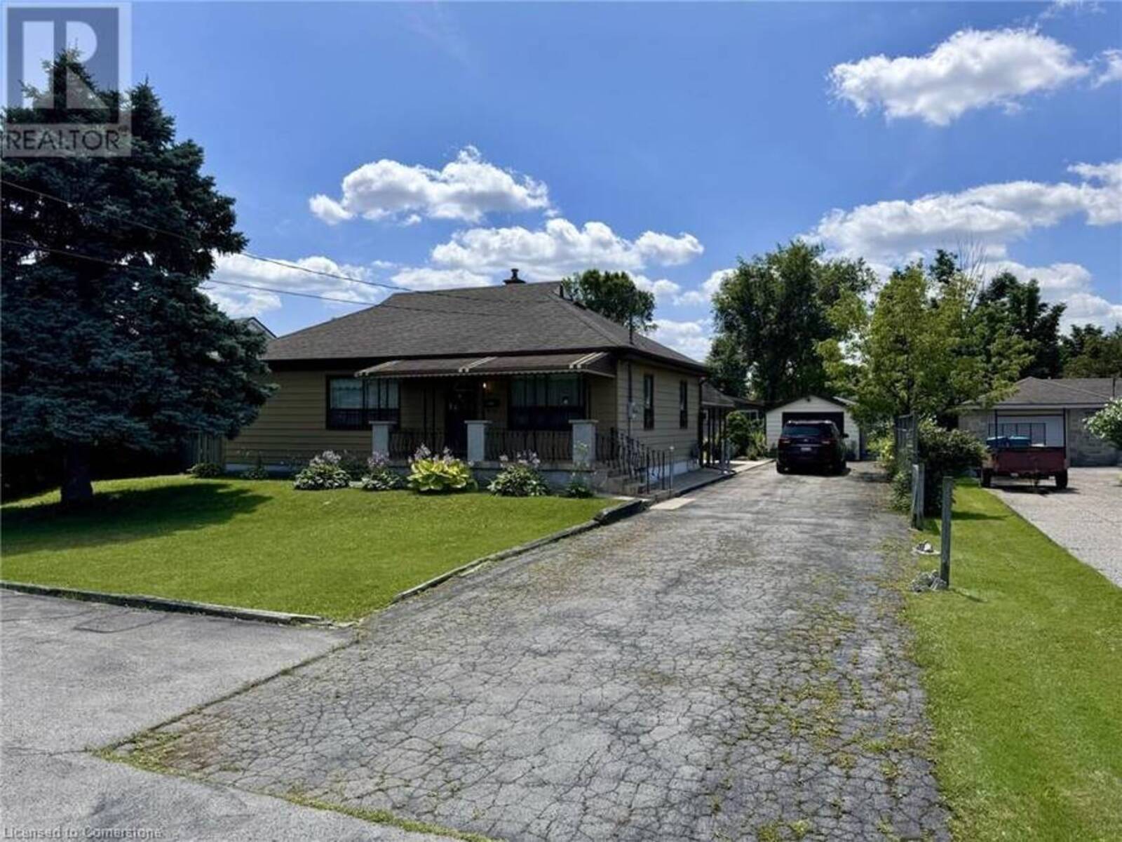 826 MOHAWK Road E, Hamilton, Ontario L8T 2R5