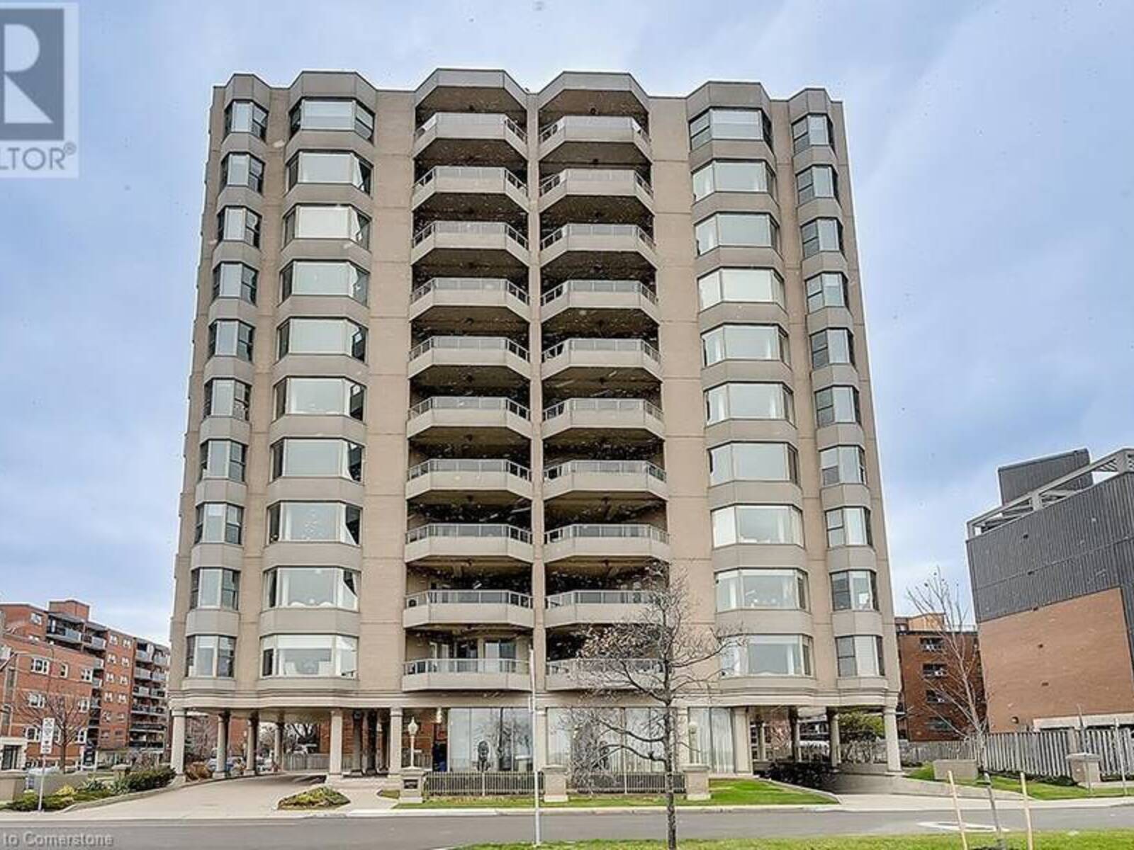 174 Mountain Park Avenue Unit# 5W, Hamilton, Ontario L8V 1A1