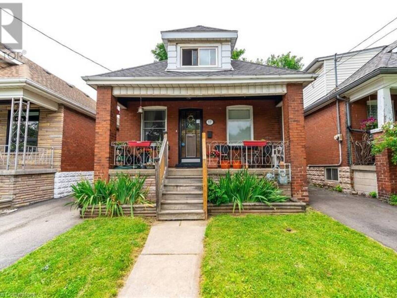 537 FERGUSON Avenue N, Hamilton, Ontario L8L 4Z7