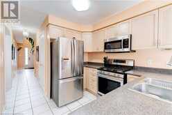 120 PEACHWOOD Crescent | Stoney Creek Ontario | Slide Image Sixteen