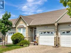 212 STONEHENGE Drive Unit# 28 Ancaster Ontario, L9K 1N5