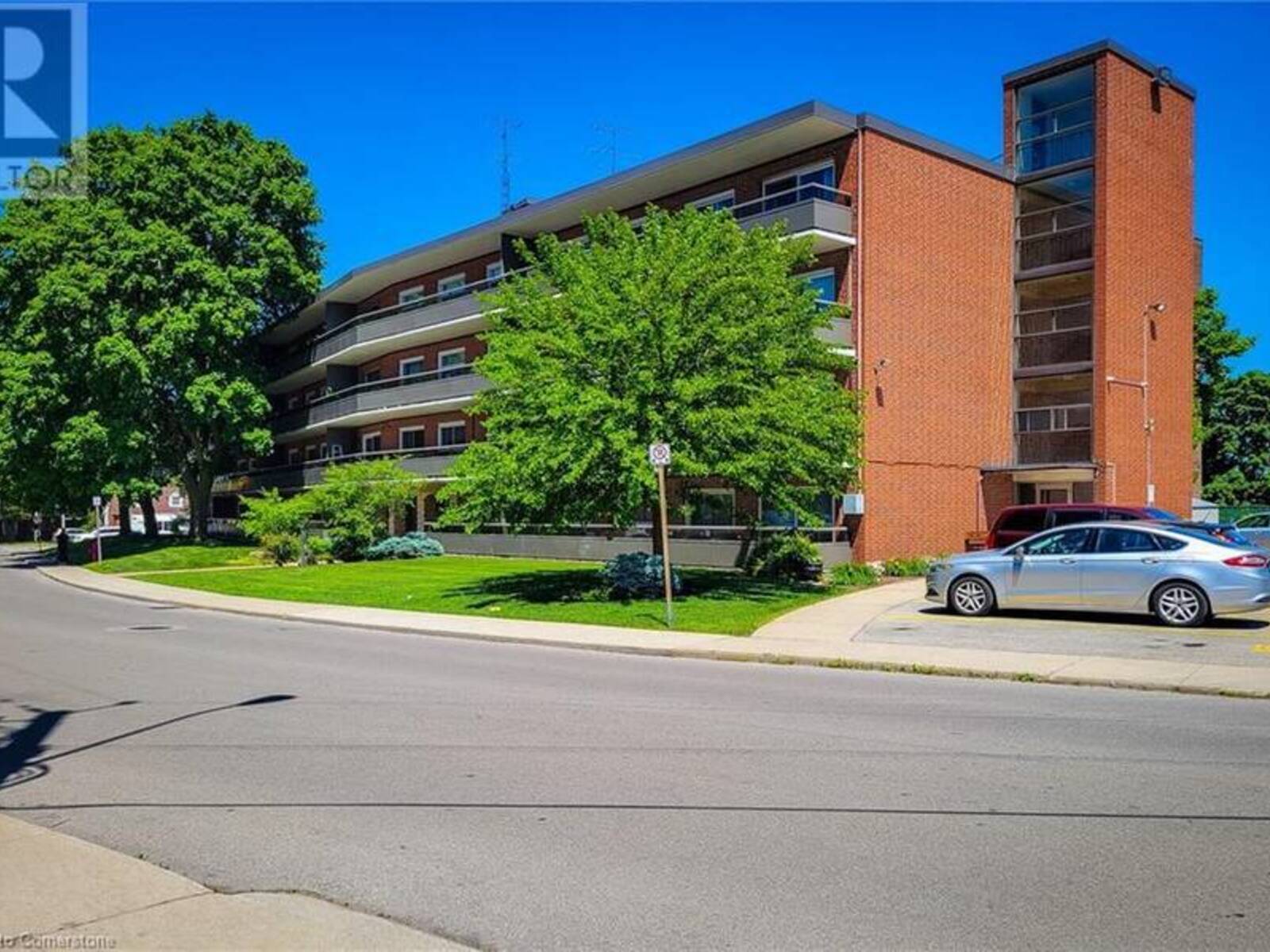 11 WOODMAN Drive S Unit# 311, Hamilton, Ontario L8K 4E3