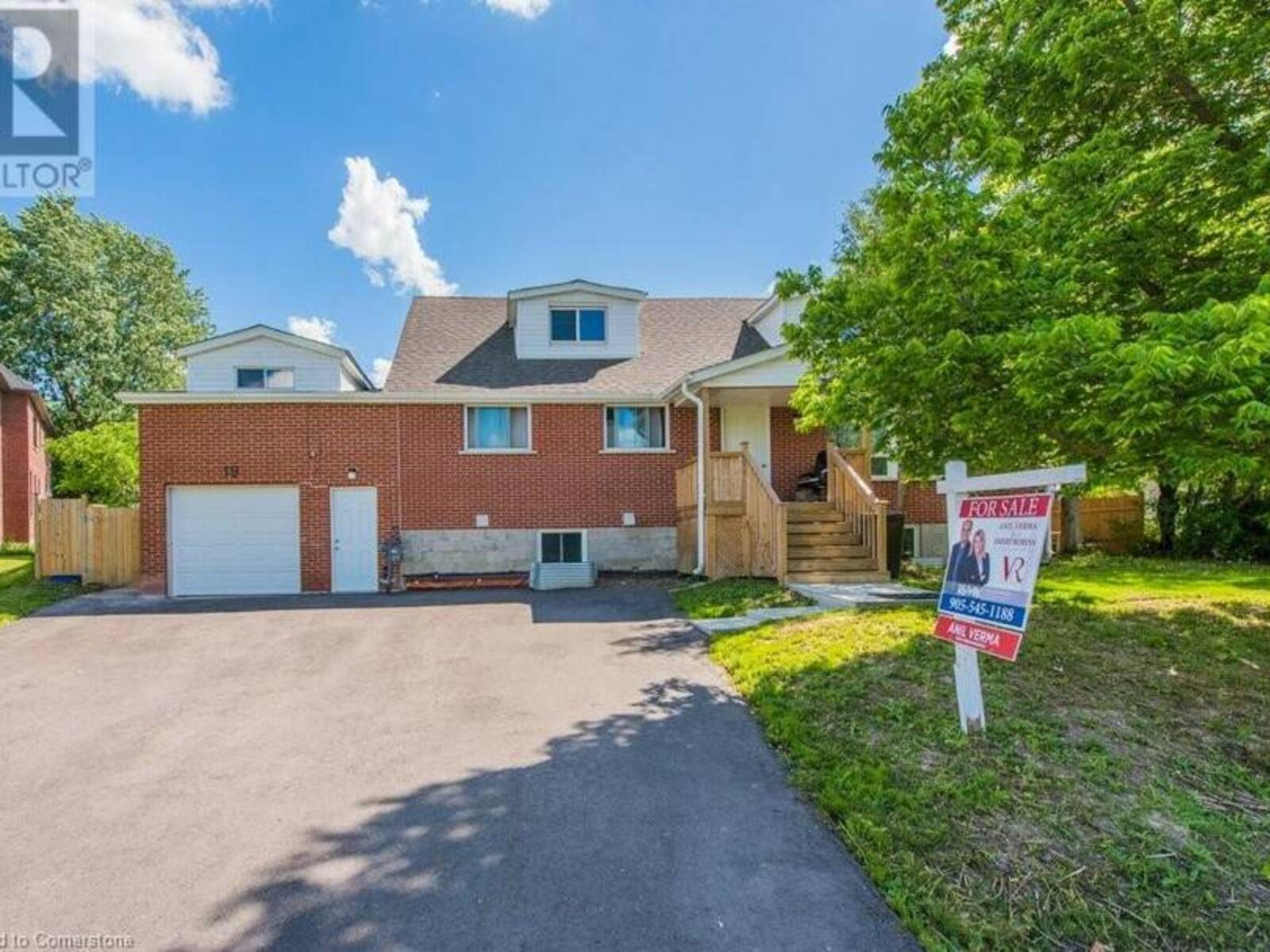 19 GEORGE Street, Richmond Hill, Ontario L4E 2V7