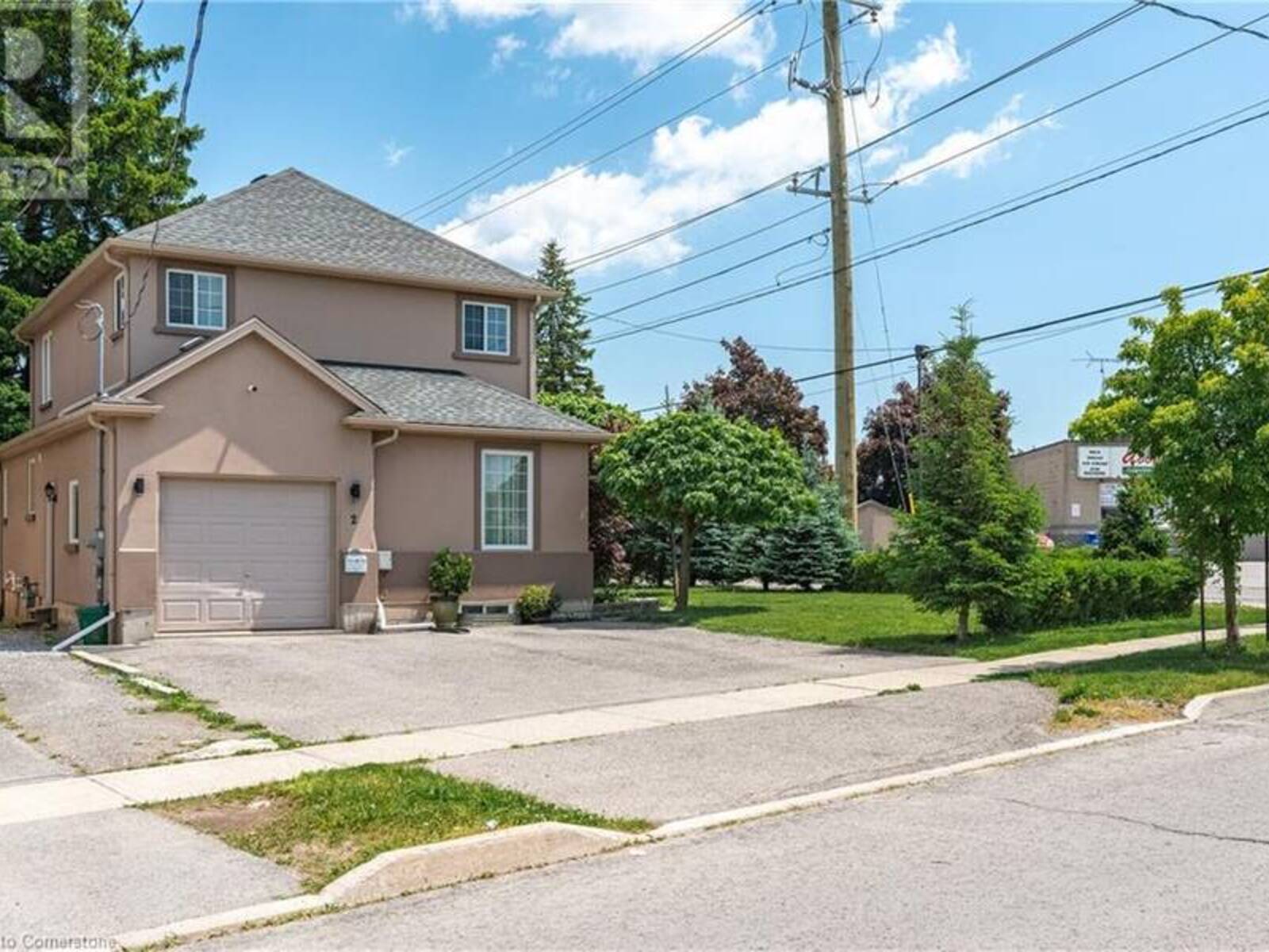 2 LEESON Street, St. Catharines, Ontario L2T 2R1