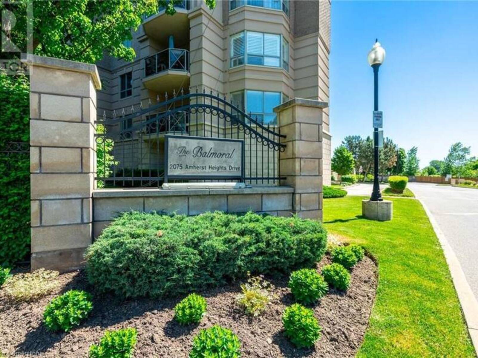 2075 AMHERST HEIGHTS Drive Unit# 208, Burlington, Ontario L7P 5B8