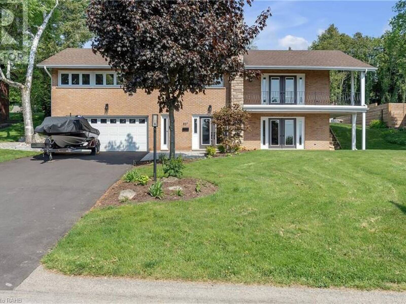 837 DANFORTH Place, Burlington, Ontario L7T 1S1