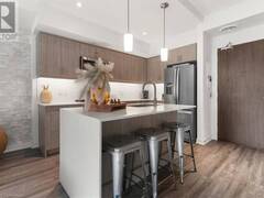 16 MARKLE Crescent Unit# 202 Ancaster Ontario, L8G 3K9