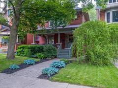 90 BLAKE Street Hamilton Ontario, L8M 2S6