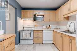 386 HIGHLAND Road W Unit# 31 | Stoney Creek Ontario | Slide Image Six