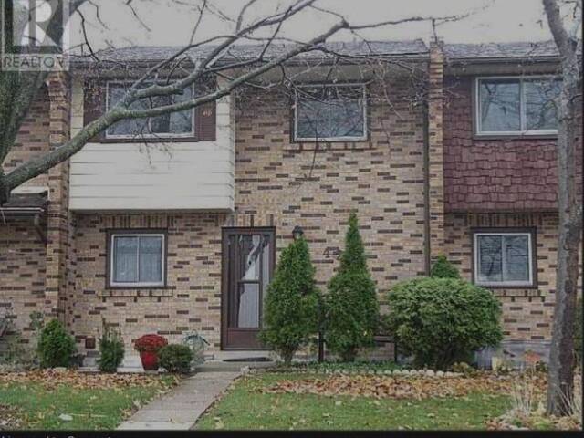 42 PALMER Road Hamilton Ontario, L8T 3E7