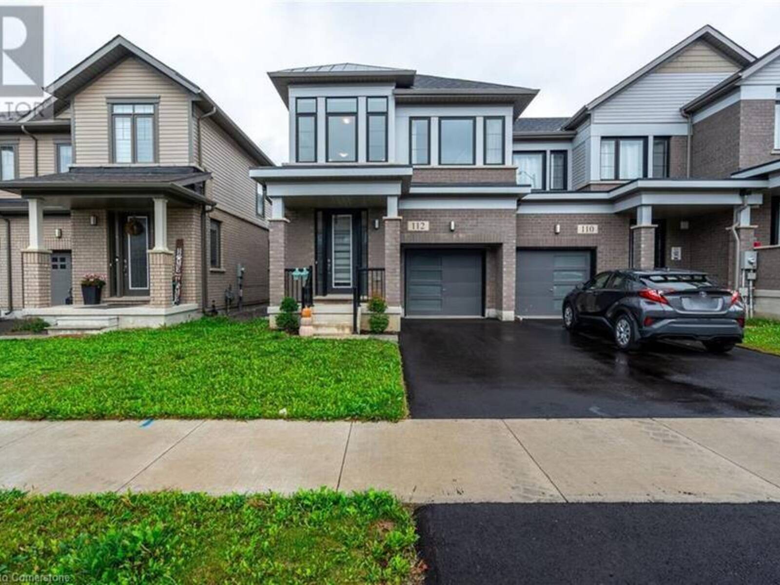 112 FREEDOM Crescent, Hamilton, Ontario L0R 1W0