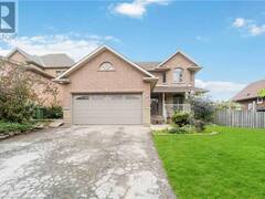 112 STONE CHURCH Road W Hamilton Ontario, L9B 1A3