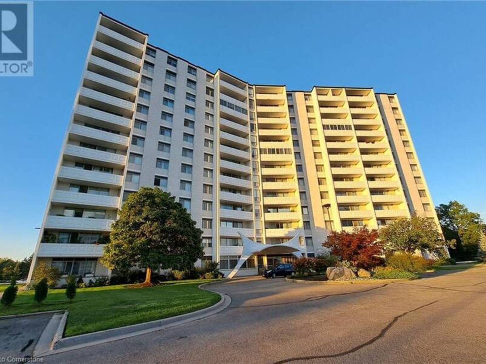 15 TOWERING HEIGHTS Boulevard Unit# 202, St. Catharines, Ontario L2T 3G7