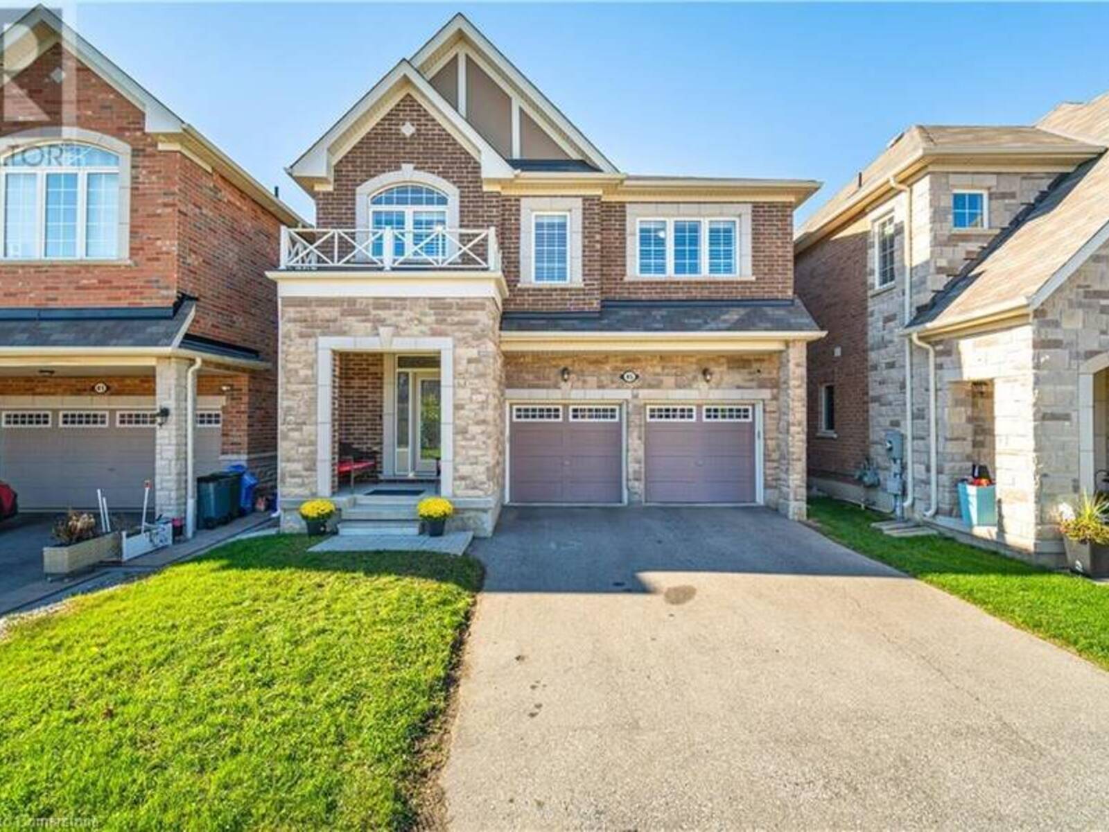 45 STILLWATER Crescent, Waterdown, Ontario L8B 1V6