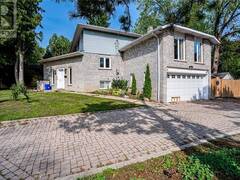 82 OSLER Drive Dundas Ontario, L9H 4B5