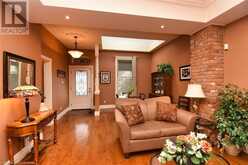 152 HOMEWOOD Avenue | Hamilton Ontario | Slide Image Nine