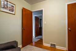 360 EAST 34TH Street | Hamilton Ontario | Slide Image Nineteen