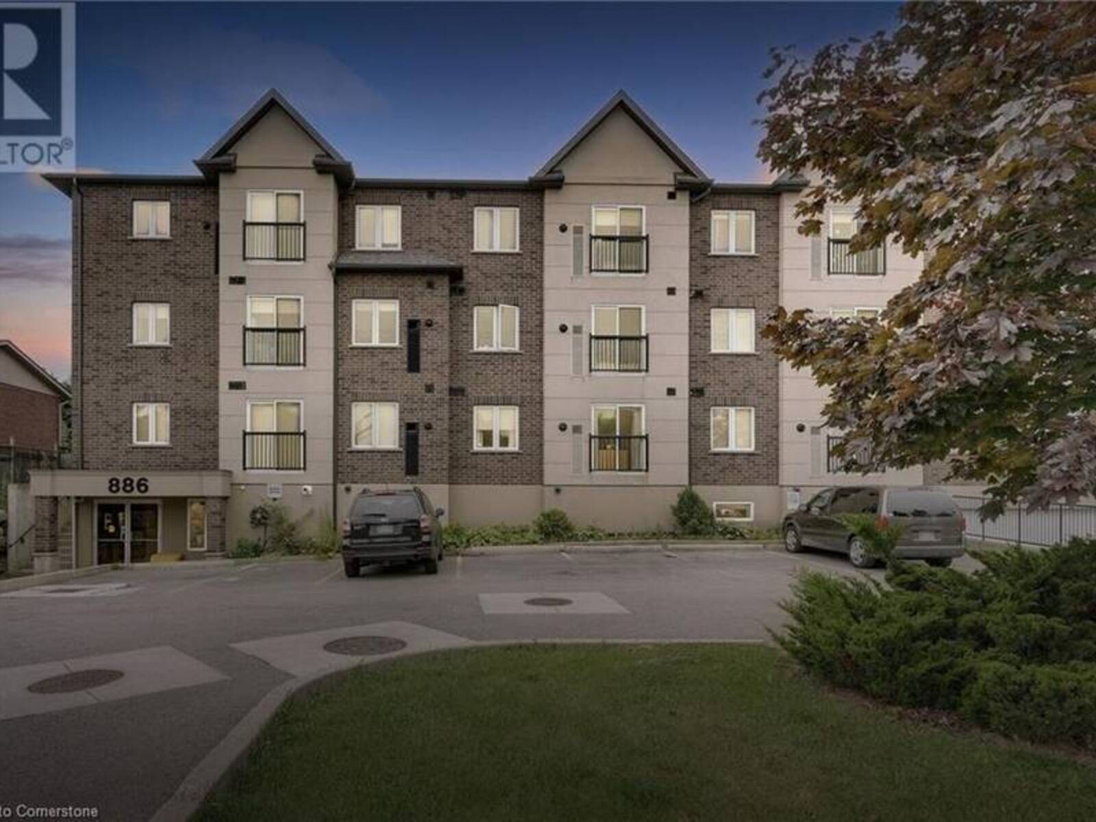 886 GOLF LINKS Road S Unit# 104, Ancaster, Ontario L9K 1J8